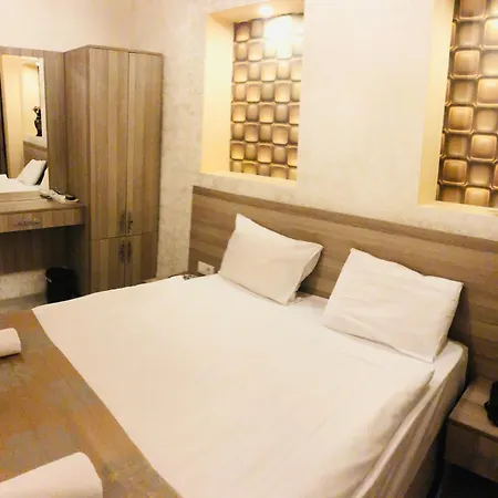 Hotel Theodian