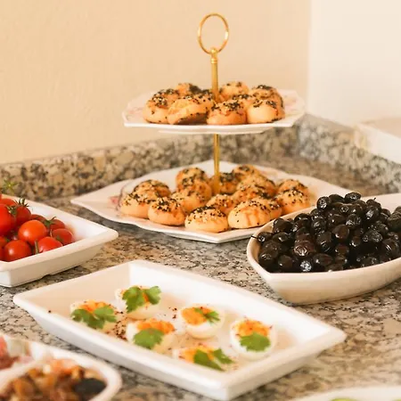 Ξενοδοχείο Theodian